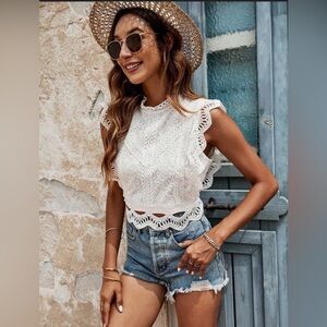 SHEIN White Lace Ruffle Crop Top sz small